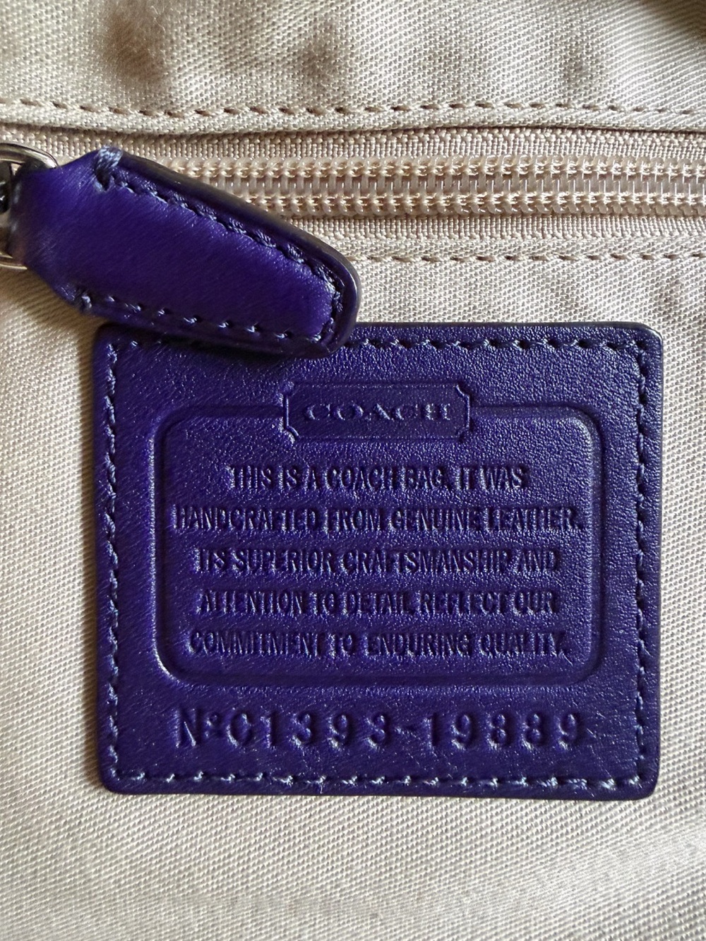 NWT VINTAGE COACH LEGACY PURPLE DUFFLE BAG
19889 - Picture 11 of 12
